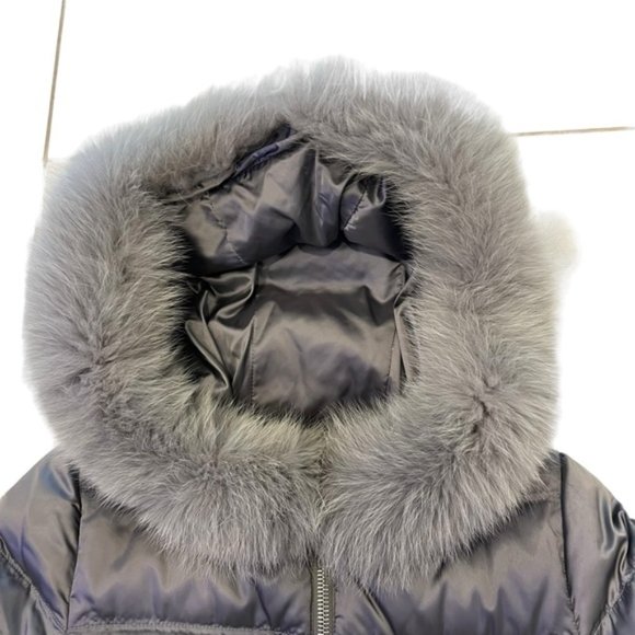 Prada Authentic Silver Gray Short Down Puffer Quilted Fox Fur Hood 40/XS $1500 - Picture 13 of 16